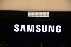 Samsung-Logo-830x550.jpg